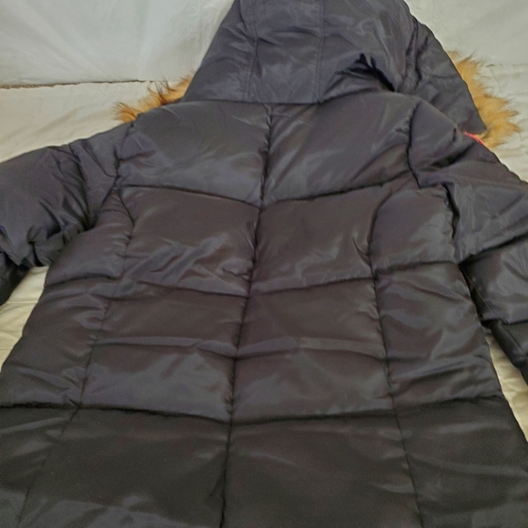 Coat - Picture 15 of 16